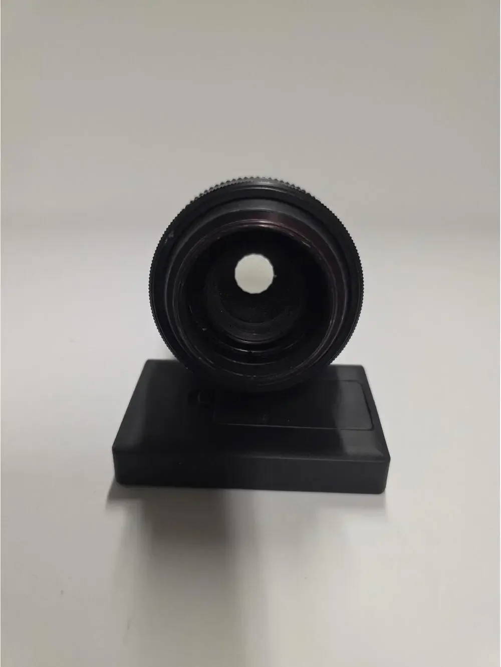 M42 Pentacon 2.8/135mm lens for M42 Mount Serial number 0402 of K. Rademaker col
